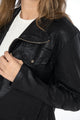 Chaqueta negra cuello amplio DW196